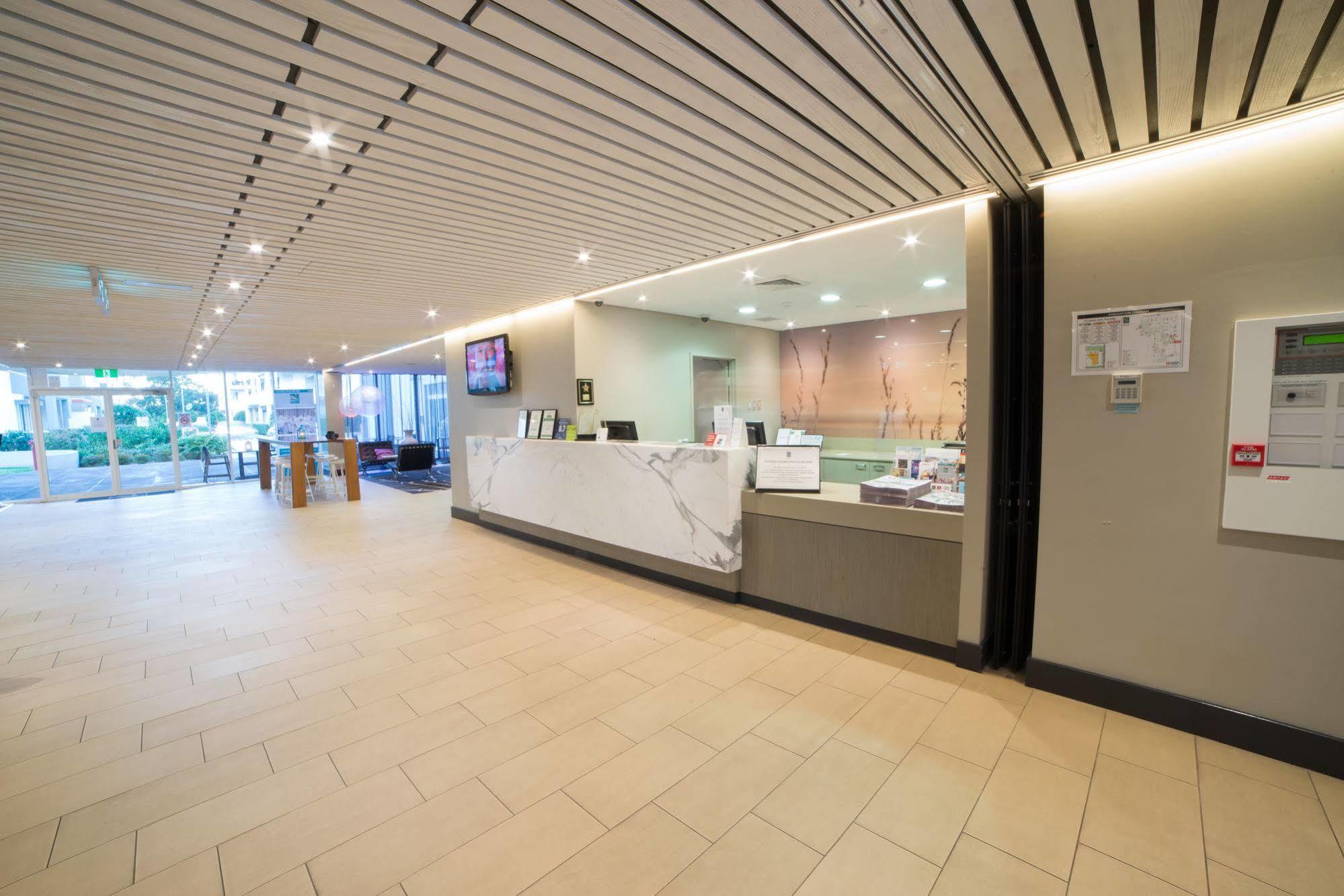 Quality Suites Pioneer Sands Γουολόνγκογκ Εξωτερικό φωτογραφία