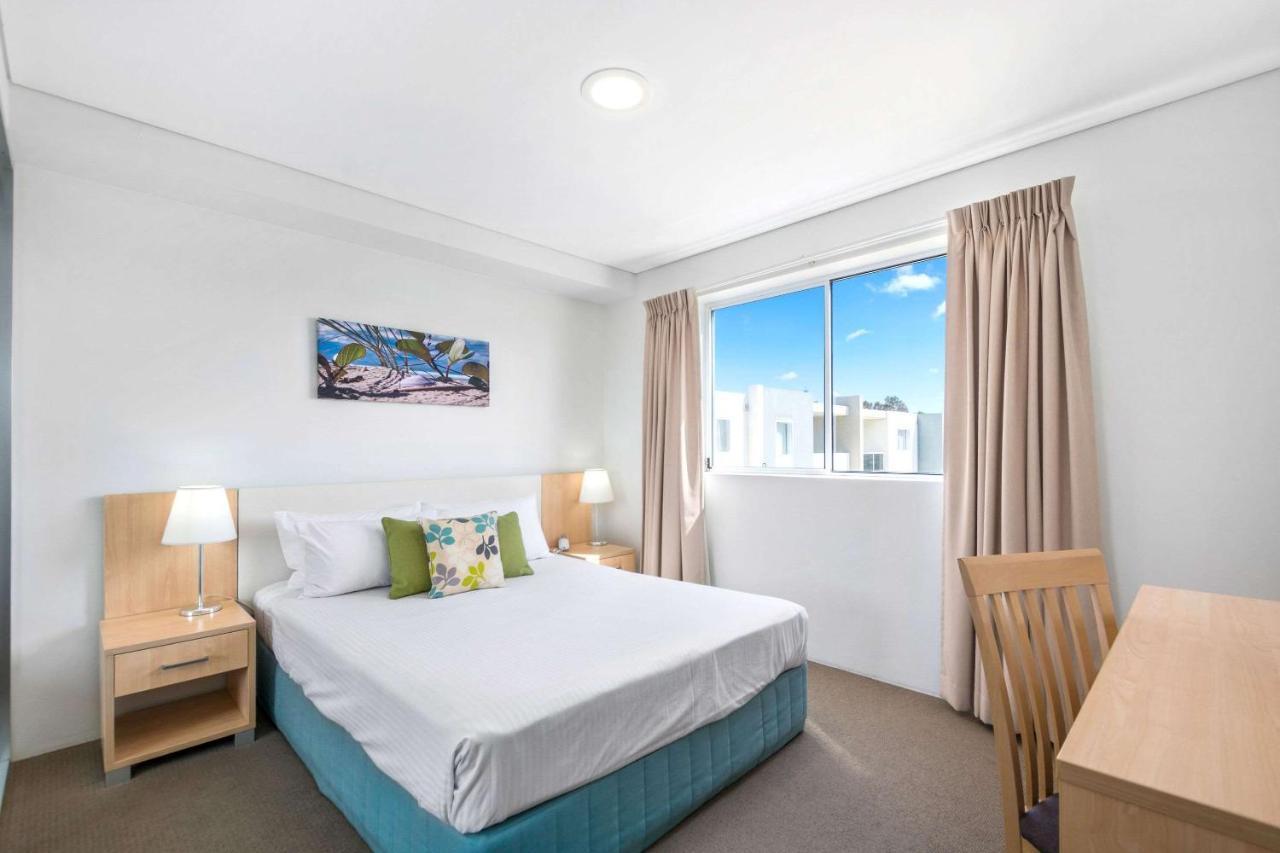 Quality Suites Pioneer Sands Γουολόνγκογκ Δωμάτιο φωτογραφία